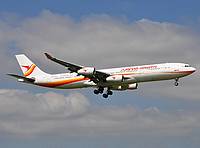 ams/low/PZ-TCP - A340-311 Surinam Airways - AMS 04-07-2011.jpg
