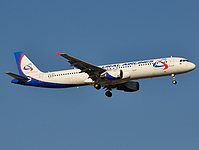 ayt/low/VQ-BDA - A321-211 Ural Airlines - AYT 27-08-2011.jpg