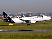 bru/low/D-AIWE - A320-214 Lufthansa - BRU 15-05-2019.jpg