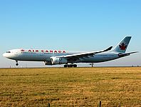 cdg/low/C-GHLM - A330-300 Air Canada - CDG 05-08-07.jpg