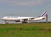 cdg/low/F-GLZO - A340-300 Air France - CDG 01-05-2010.jpg