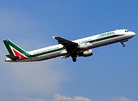 cta/low/I-BIXS - A321-112 Alitalia - CTA 24-08-2017.jpg
