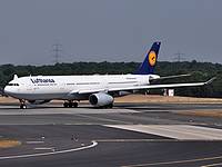 dus/low/D-AIKD - A330-200 Lufthansa - DUS 10-07-2010b.jpg