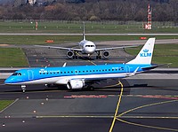 dus/low/PH-EXF - Embraer190 KLM - DUS 02-04-2016.jpg