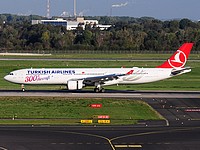 dus/low/TC-LNC - A330-303 Turkish Airlines - DUS 15-09-2018.jpg