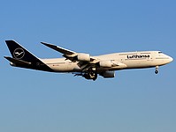 fra/low/D-ABYA - B747-830 Lufthansa - FRA 06-09-2021.jpg