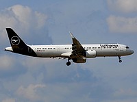 fra/low/D-AIEF - A321-271NX Lufthansa - FRA 06-09-2021.jpg