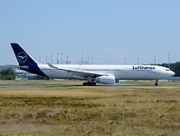 fra/low/D-AIKD - A330-343X Lufthansa - FRA 06-09-2021.jpg