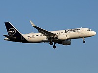 fra/low/D-AIZZ - A320-214 Lufthansa - FRA 06-09-2021.jpg