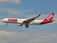 fra/low/PT-MVD - A330-200 TAM - FRA 17-08-2011.jpg