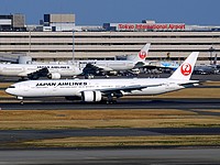 hnd/low/JA737J - B777-346ER JAL - HND 28-02-2017.jpg