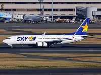 hnd/low/JA737T - B737-8Q8 Skymark Airlines - HND 28-02-2017.jpg