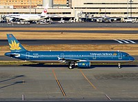 hnd/low/VN-A606 - A321-231 Vietnam Airlines - HND 28-02-2017.jpg