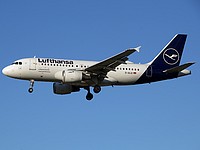 lhr/low/D-AILB - A319-114 Lufthansa - LHR 19-10-2019.jpg