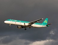 lhr/low/EI-CPD - A321 Aer Lingus - LHR 13-11-06.jpg
