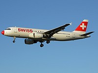 lhr/low/HB-IJQ - A320-214 Swiss - LHR 19-10-2019.jpg