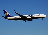 lis/low/EI-DHX - B737-8AS Ryanair - LIS 22-06-2016.jpg
