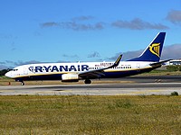 lis/low/EI-EKE - B737-8AS Ryanair - LIS 15-06-2018.jpg