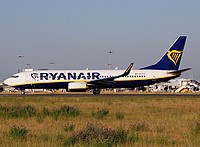 lis/low/EI-FIV - B737-8AS Ryanair - LIS 22-06-2016.jpg