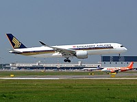 mpx/low/9V-SMI - A350-941 Singapore Airlines - MXP 11-06-2017.jpg