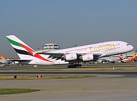 pek/low/A6-EEZ - A380-861 Emirates - PEK 15-04-2018.jpg