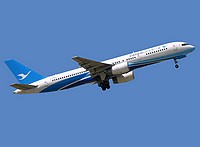 pek/low/B-2869 - B757-25C Xiamen Airlines - PEK 15-04-2018.jpg