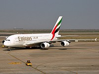 pvg/low/A6-EES - A380-841 Emirates - PVG 03-04-2018.jpg