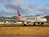 sxm/low/N738US - A319-112 American Airlines - SXM 02-02-2017.jpg