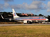 sxm/low/N952NN - B737-823 American Airlines - SXM 01-02-2017.jpg