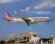 sxm/low/N954NN - B737-823 American Airlines - SXM 05-02-2017.jpg