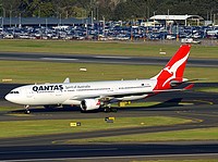 syd/low/VH-EBO - A330-223 Qantas - SYD 14-04-2018.jpg