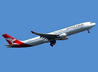 syd/low/VH-QPJ - A330-303 Qantas - SYD 11-04-2018.jpg