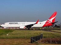 syd/low/VH-VXB - B737-838 Qantas - SYD 07-04-2018.jpg