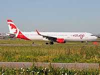 yyz/low/C-FJQH - A321-211 Air Canada Rouge - YYZ 08-07-2018.jpg