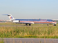 yyz/low/N9613 - MD80 American Airlines - YYZ 08-07-2018b.jpg